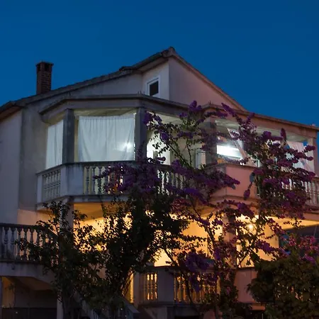 Klara Apartman *