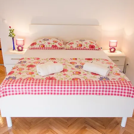 Klara Apartman *