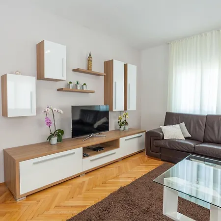 Apartman Klara Biograd Na Moru