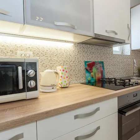 Klara * Biograd Na Moru