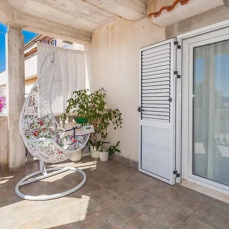 Klara Apartman *