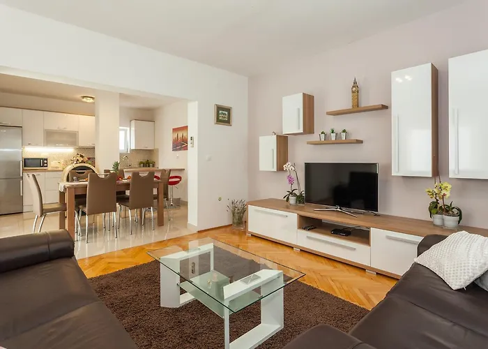 Klara * Biograd Na Moru